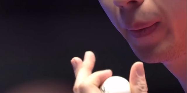 半身的特写, https